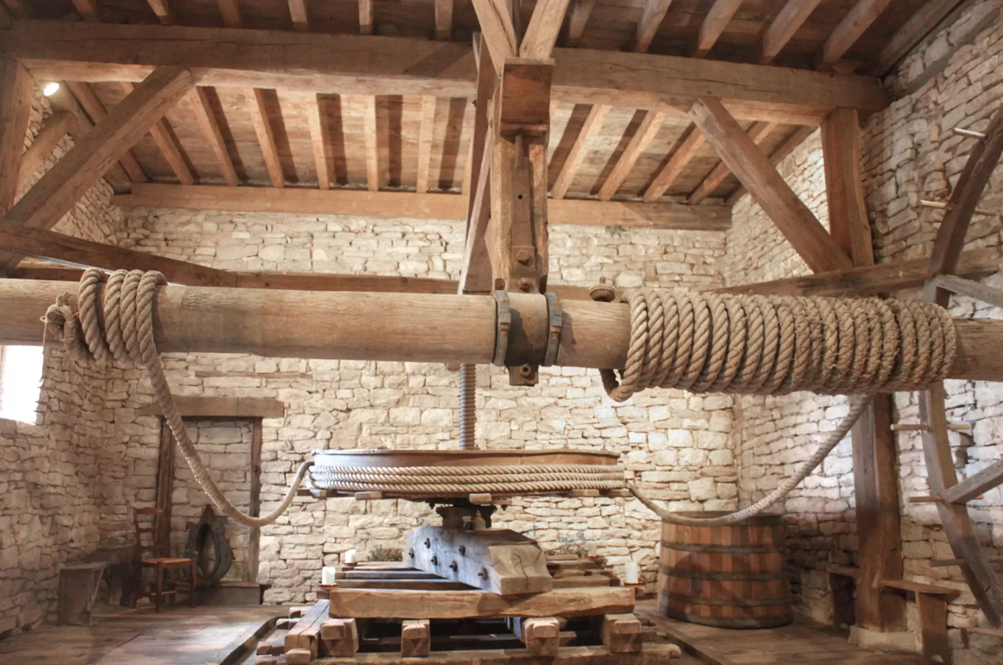 Structure en bois d’un pressoir ancien